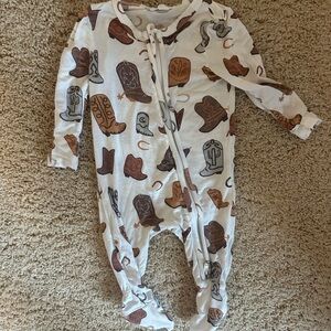 Angel Dear Cowboy Boot Footie